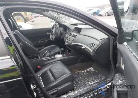 2011 Honda Accord 2.4 Se z USA, uszkodzony, nr VIN 1HGCP2F62BA111115